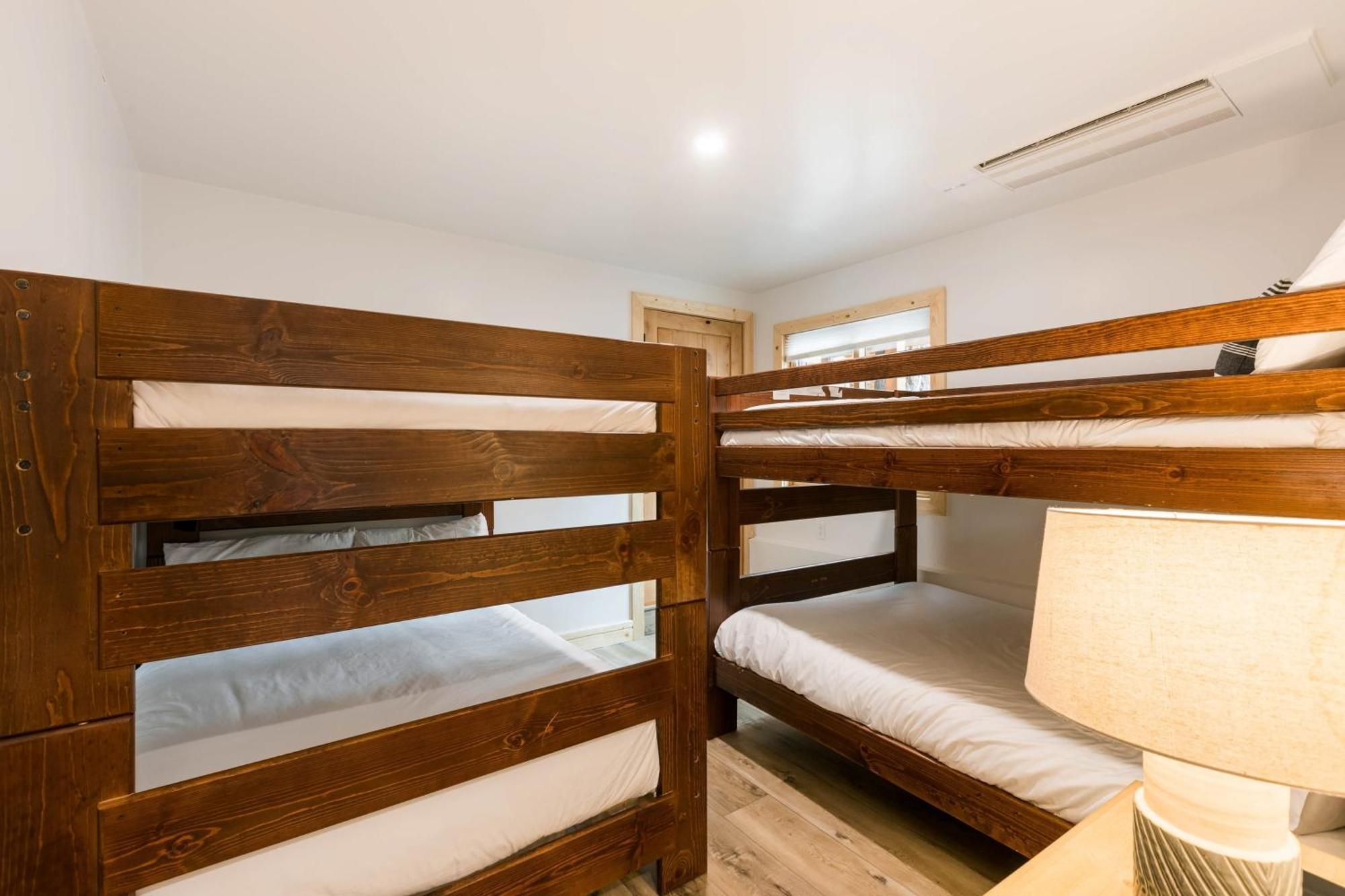 Coyote Moon By Avantstay Cabin Wsauna Mins From Dt Truckee Northstar Extérieur photo